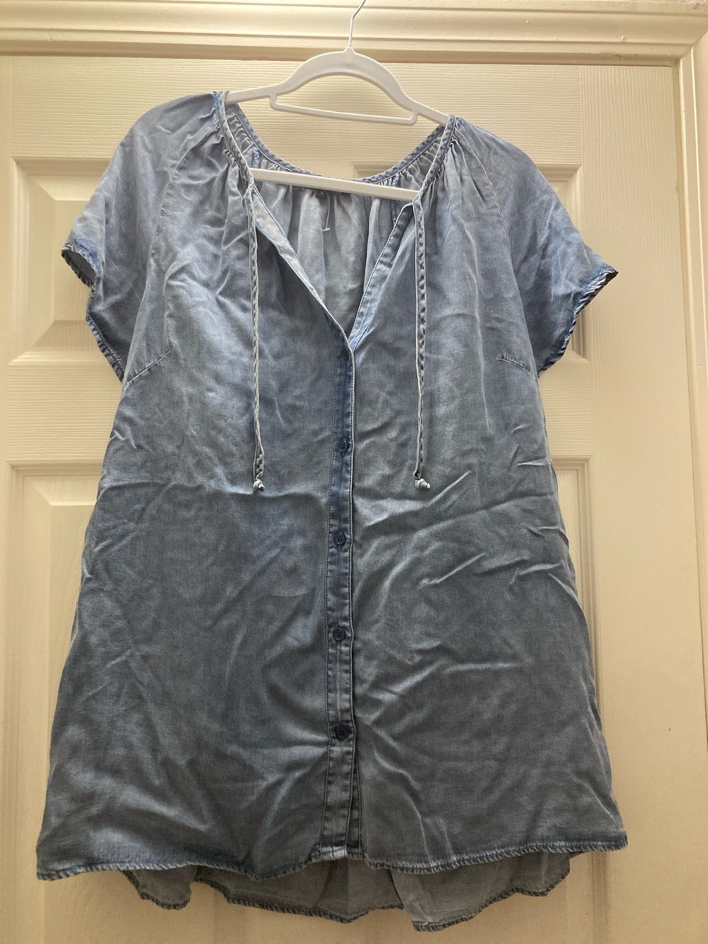 Velvet Heart Light Blue Button-Front Chambray Tunic with Drawstring